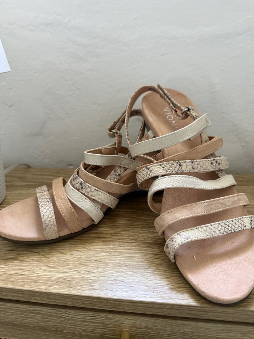 Vionic Multi-Strap Neutral Tone Sandals - Beige & Cream